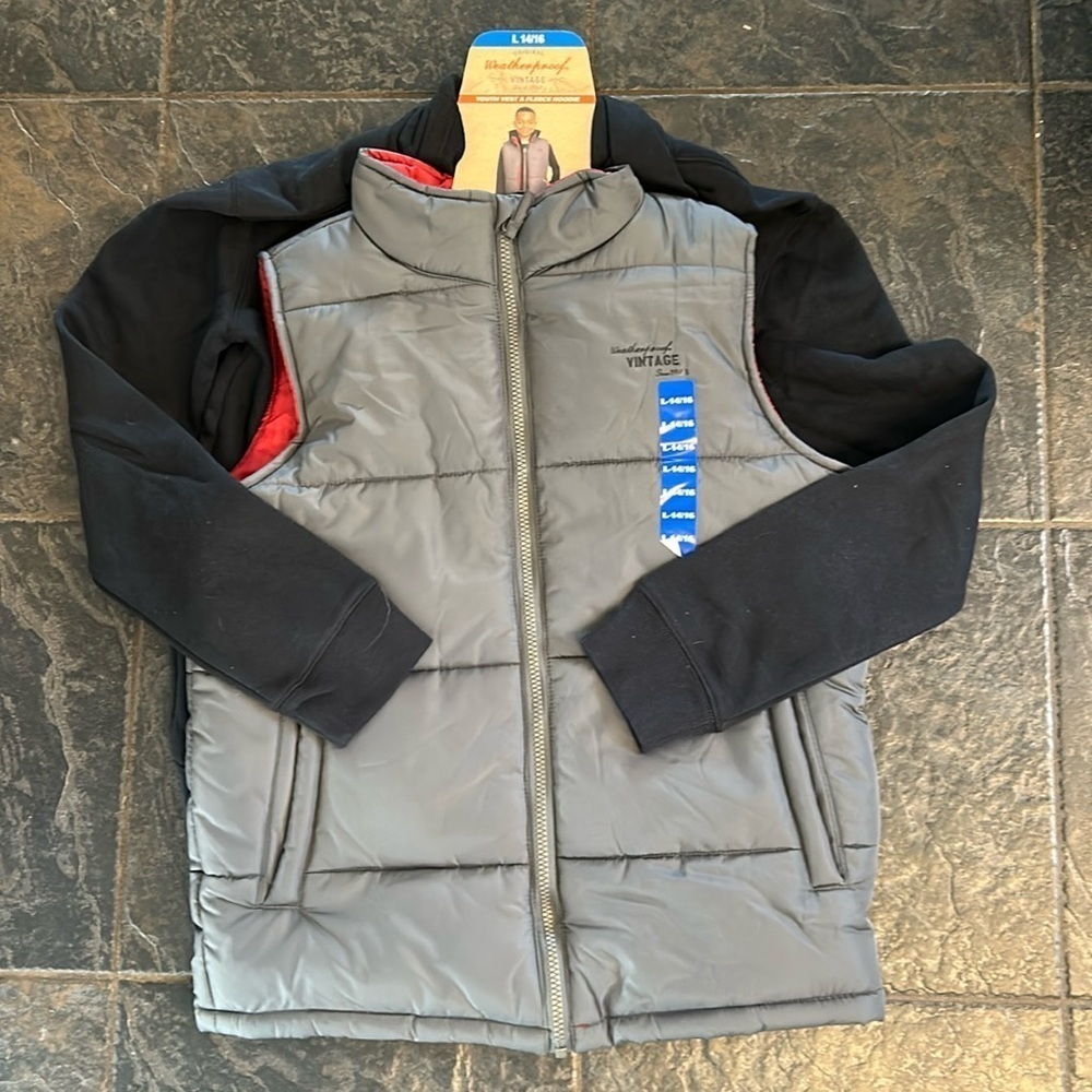 Weatherproof vintage  2 piece set, quilted vest with zipped hoodie. Size Large